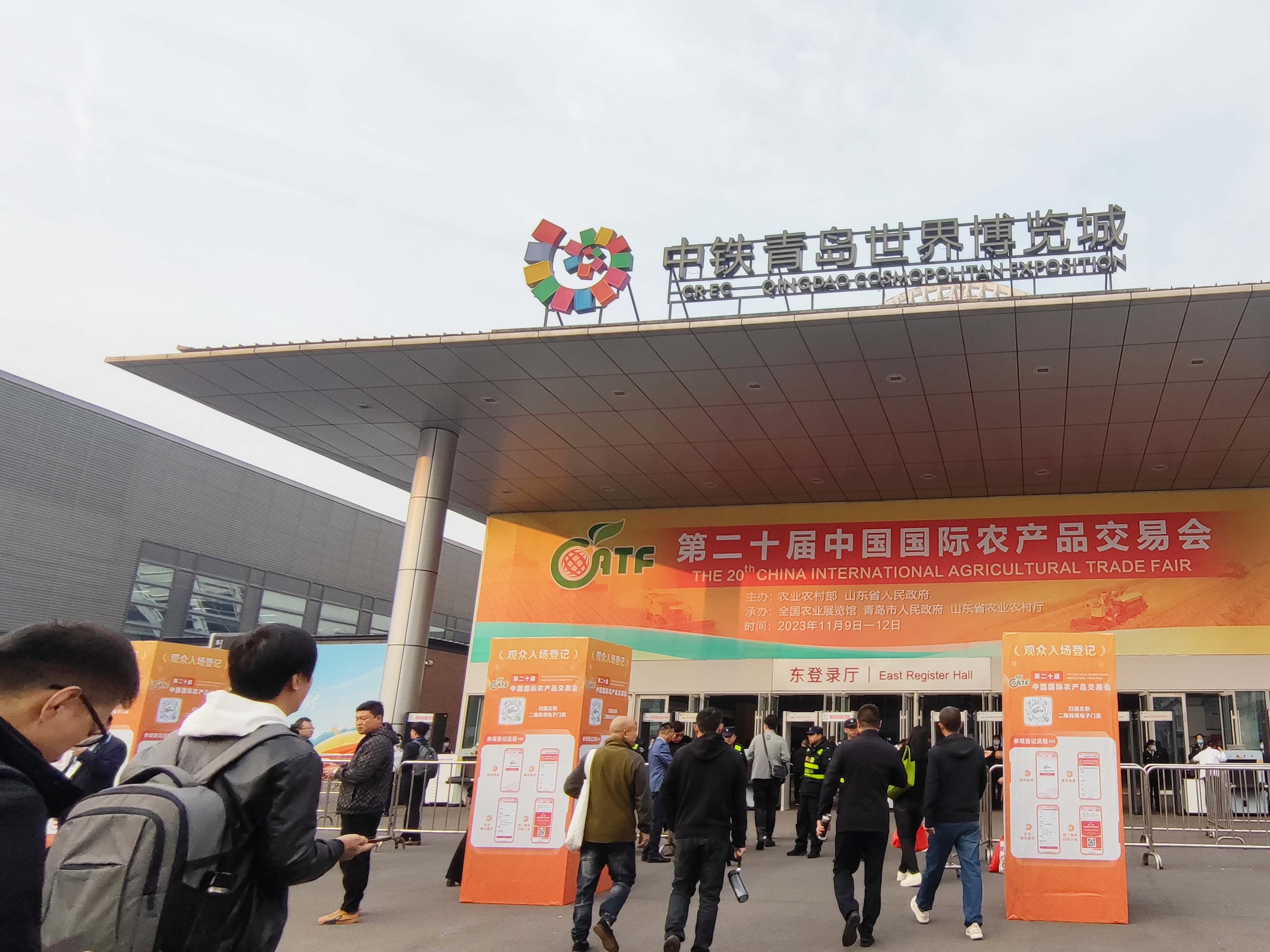 Tang Shunxing appeared at the 20th CATF, and the Hong Kong-style burnt wax fragrance floated thousands of miles